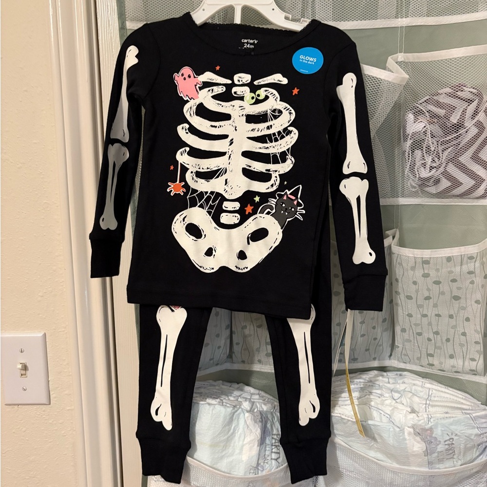 Glow in the Dark Skeleton Halloween Pjs!